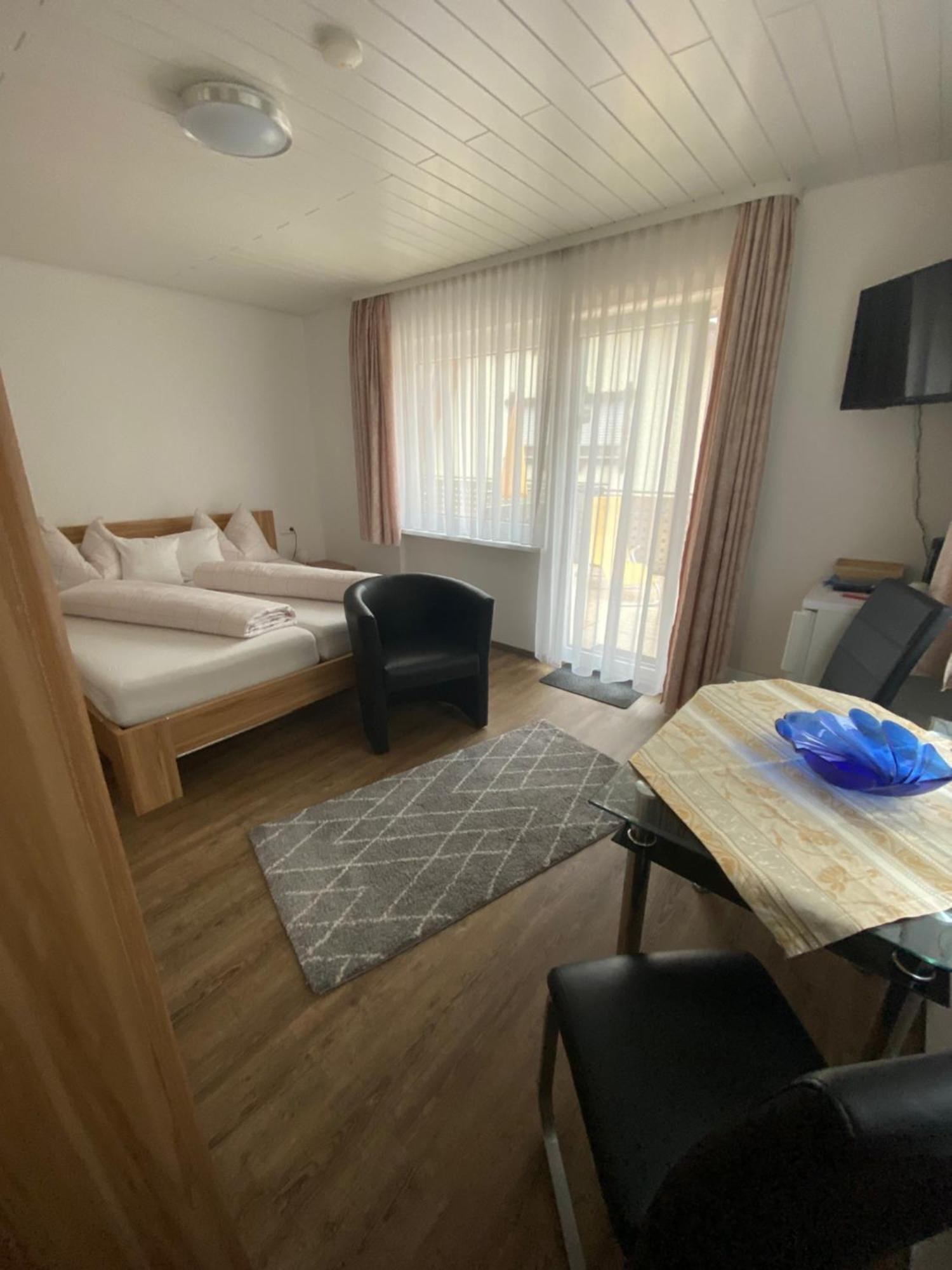 Gaestehaus Und Ferienwohnung Baechle Бад Петерстал-Грисбах Екстериор снимка